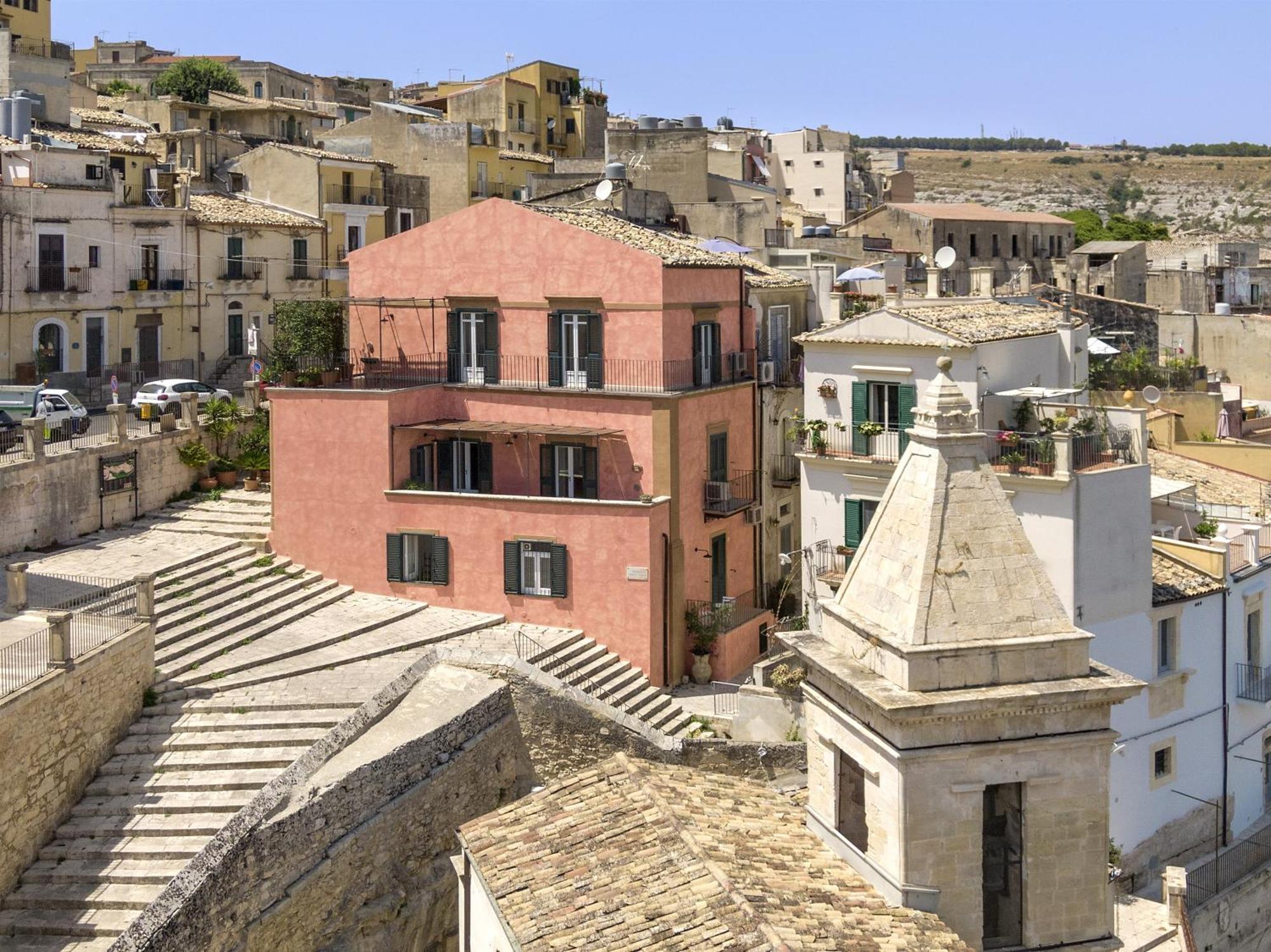 Casa Rosa Apartment Ragusa Exterior photo